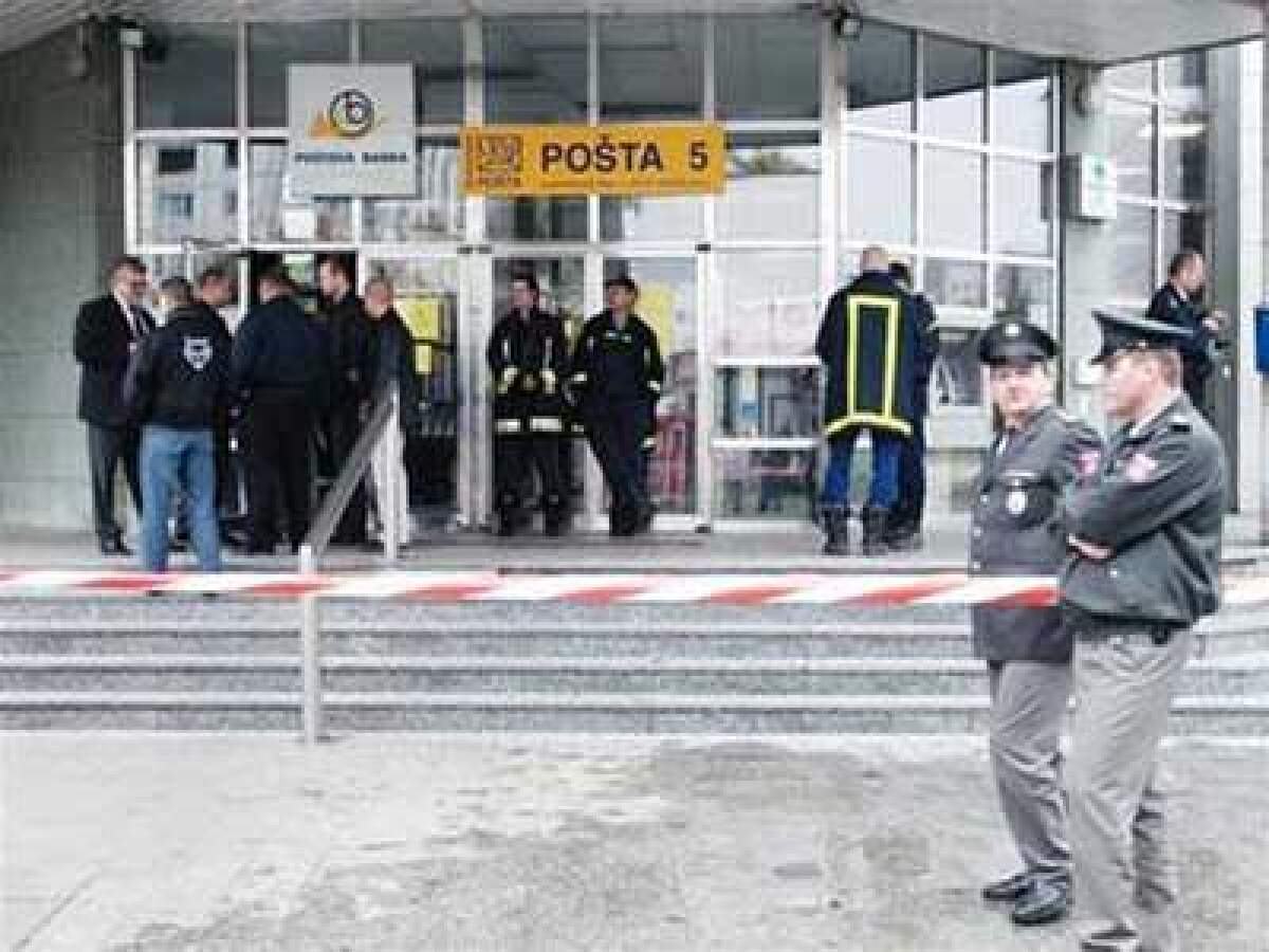 Pošta v Bratislave-Petržalke