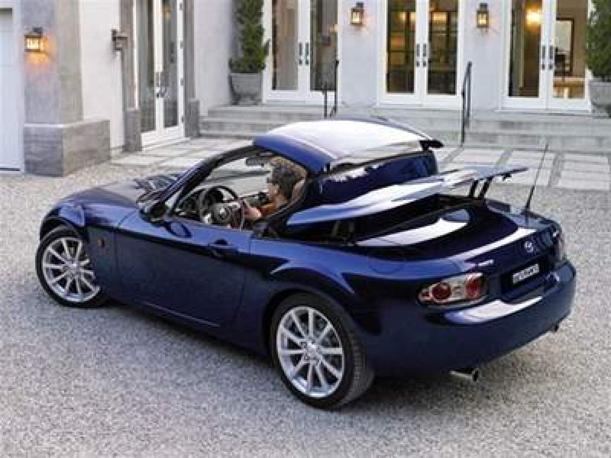 Mazda MX-5 Roadster Coupe