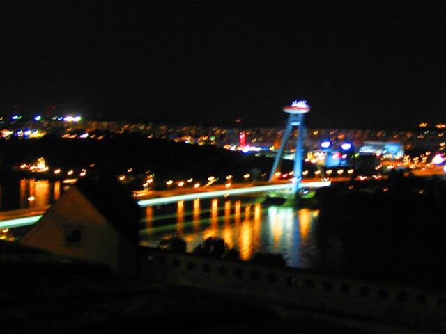 Nočná Bratislava