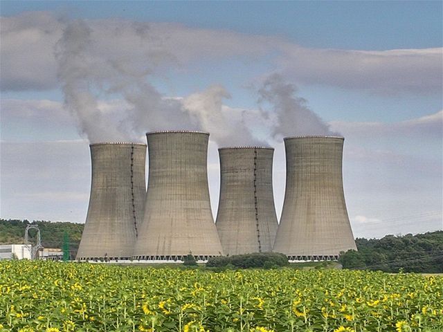Mochovce, Jaslovské Bohunice, jadrová atómová elektréreň