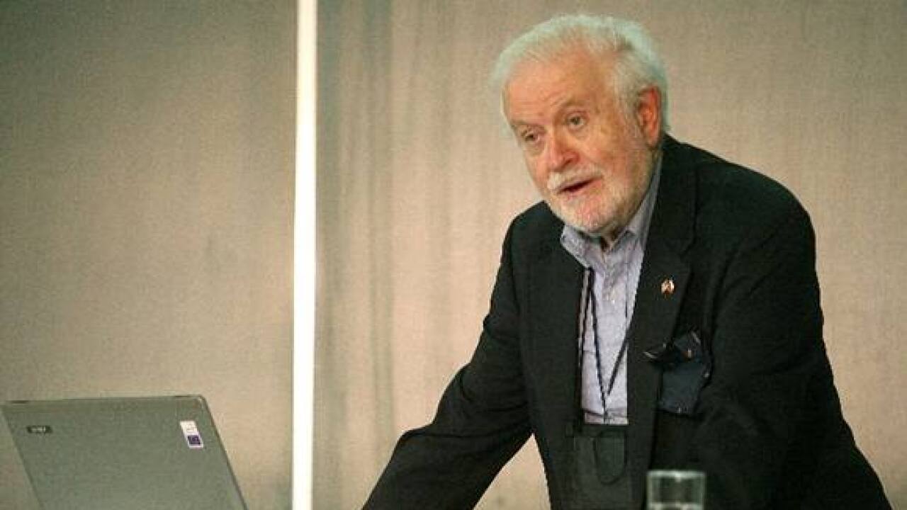 Fred Singer sa cítil ako kôl v plote - Svet - Správy - pravda.sk