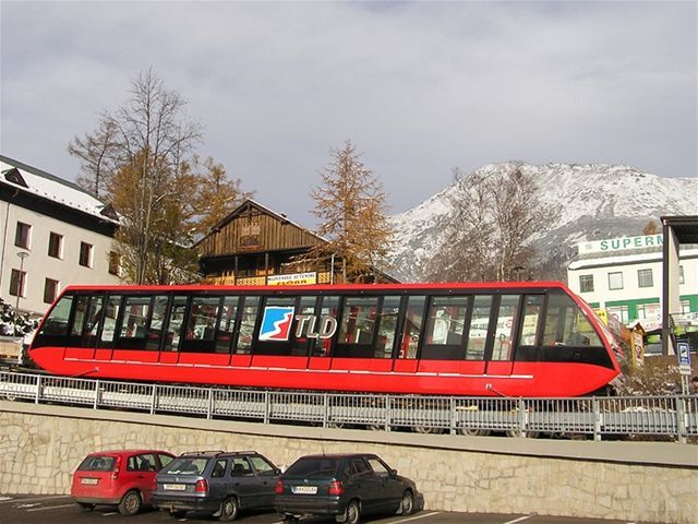 Lanovka na Hrebienok už stojí na koľajniciach