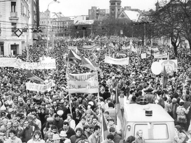 Nežná revolúcia v Bratislave