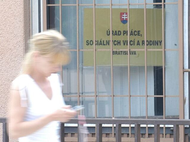 úrad práce nezamestnaný zamestnanie práca