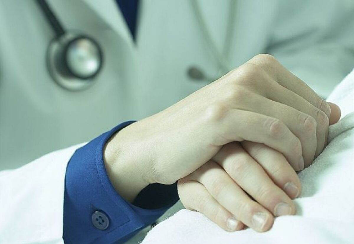 Doktor, lekárka, nemocnica, choroba, pacient, liek, rontgoen, zdravotníctvo, sestra