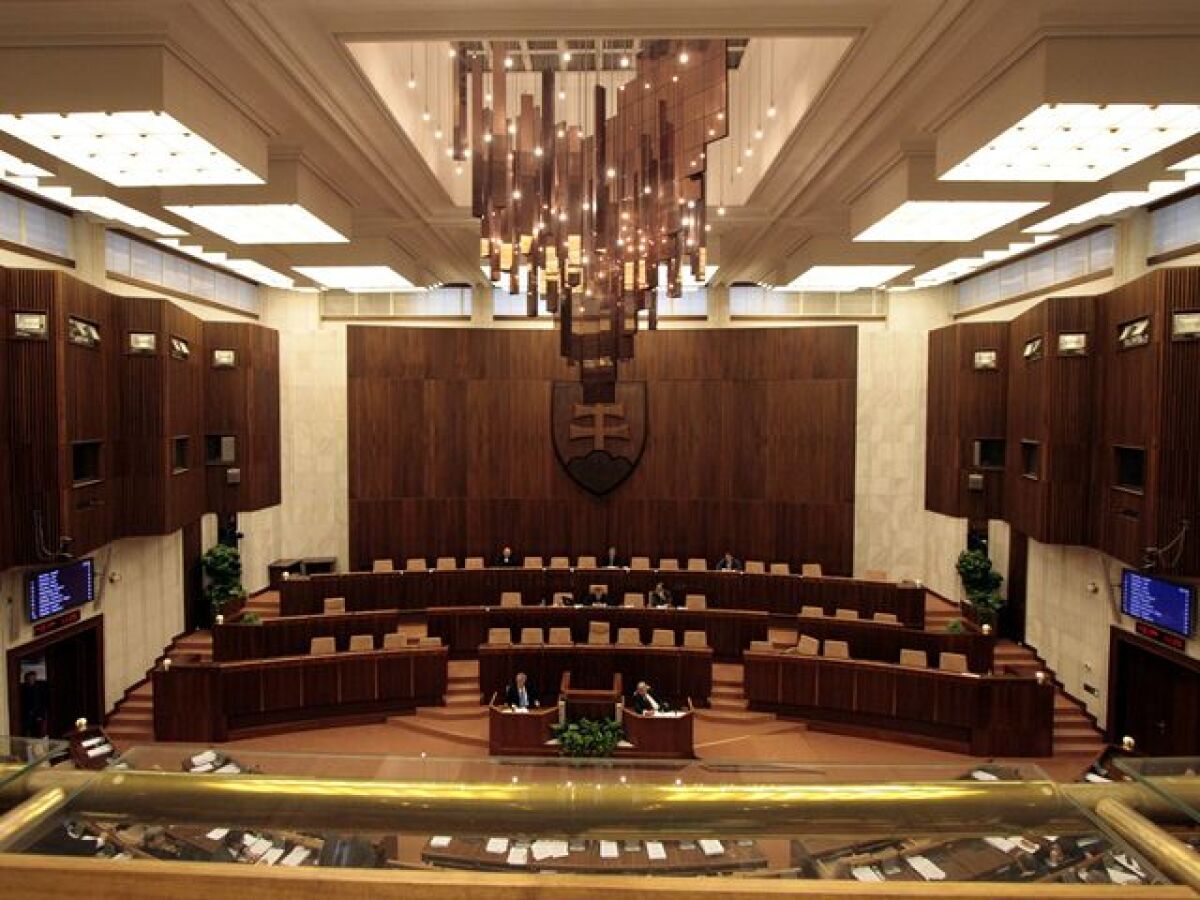 Parlament, poslanci, NR SR
