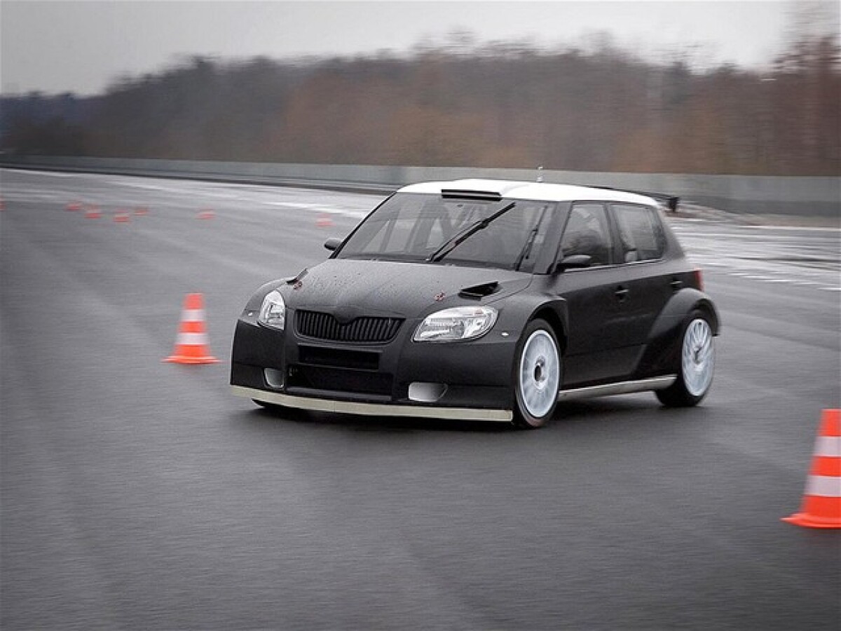 Škoda Fabia S 2000