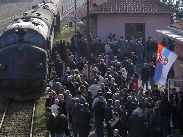 Srbi v Kosove odmietajú pracovať pod kosovskou správou.