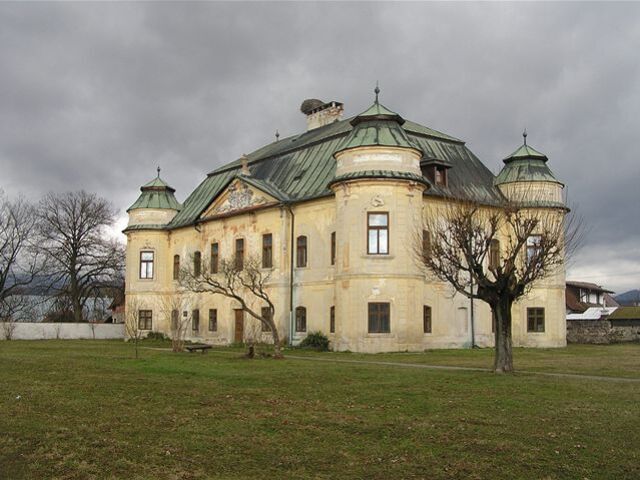 kaštieľ v Hronseku