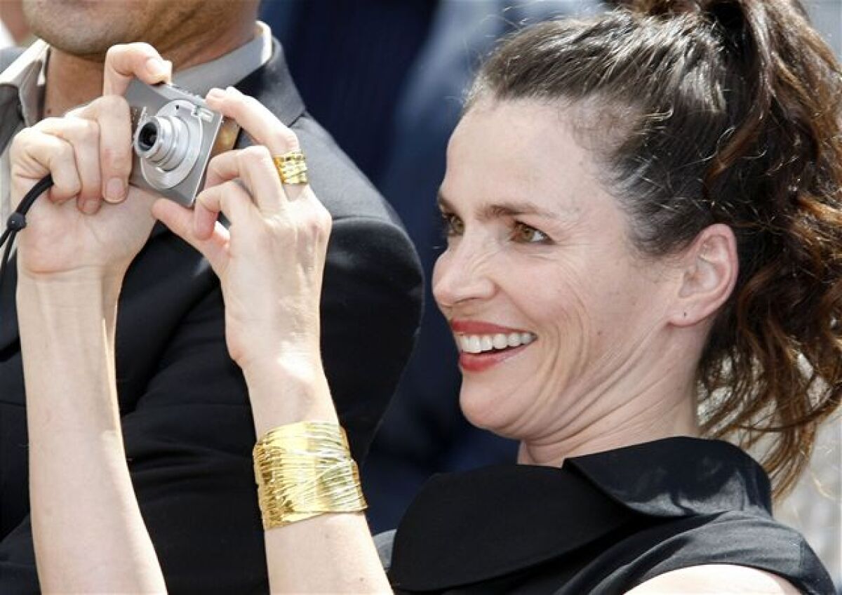 Julia Ormond