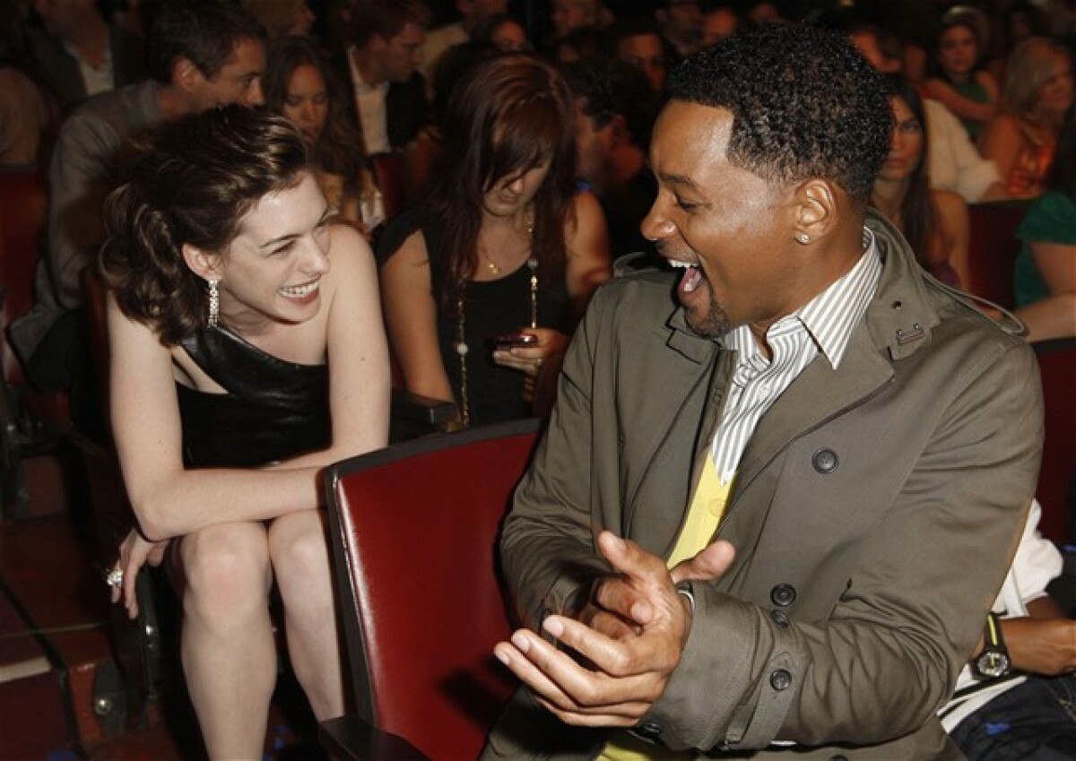 Anne Hathaway a Will Smith