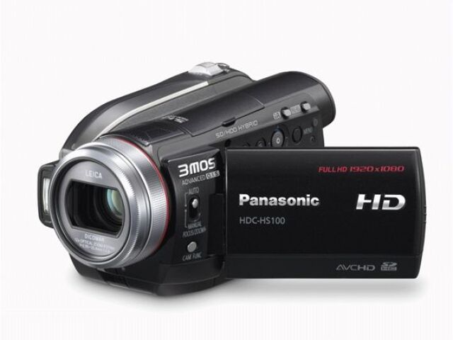 HD kamera Panasonic HD-HS100 podopiera vysokú obrazovú kvalitu tromi snímačmi typu 3MOS.