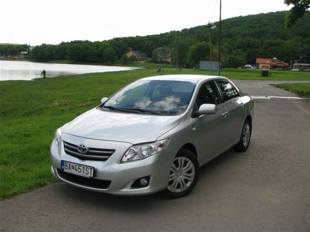 Toyota Corolla sedan