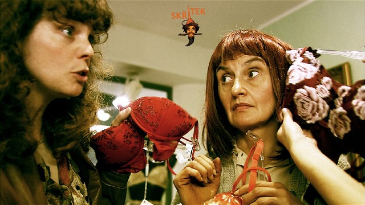 Eva Holubová vo filme Škriatok.