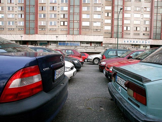 Parkovanie v Petržalke