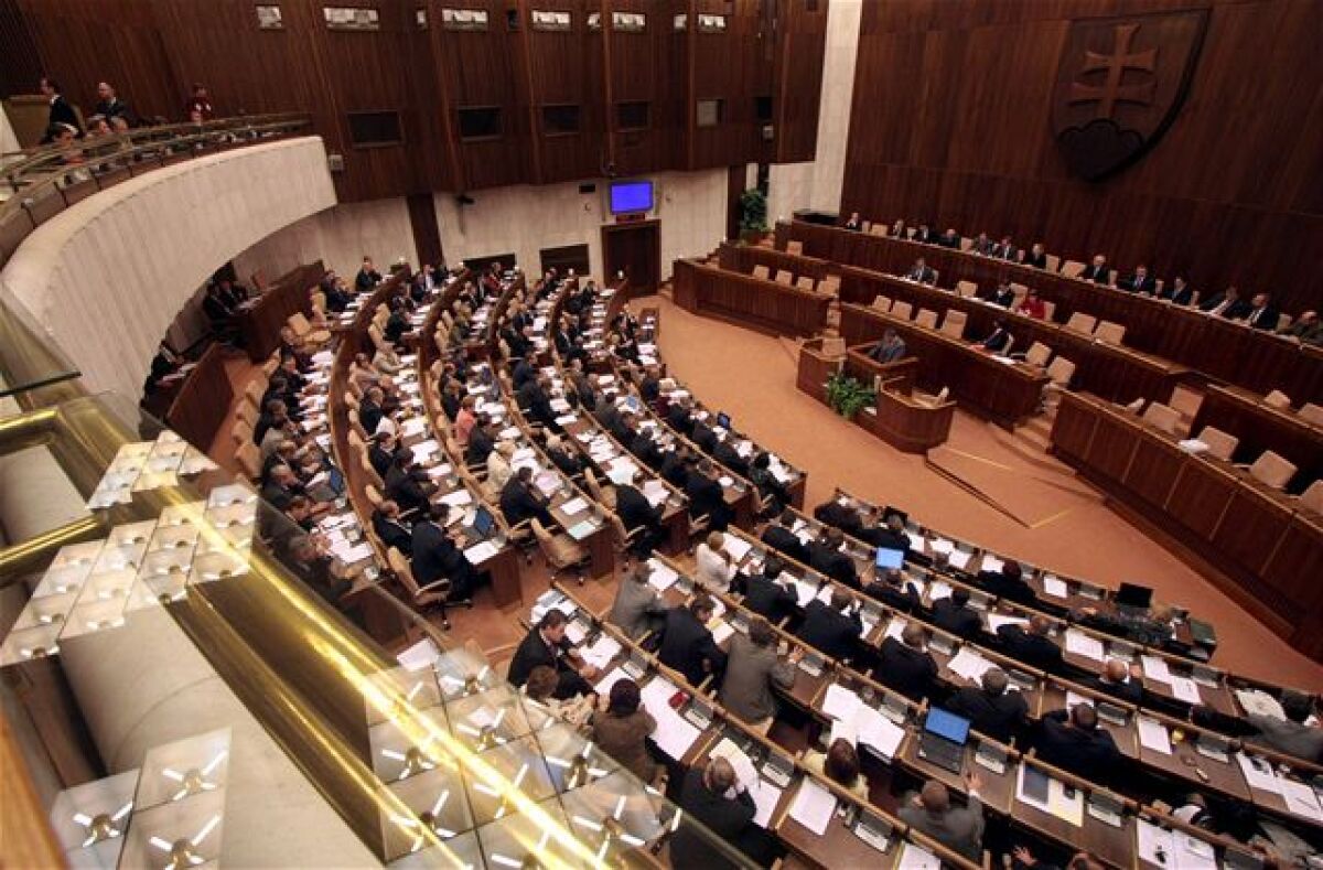 nr sr, parlament
