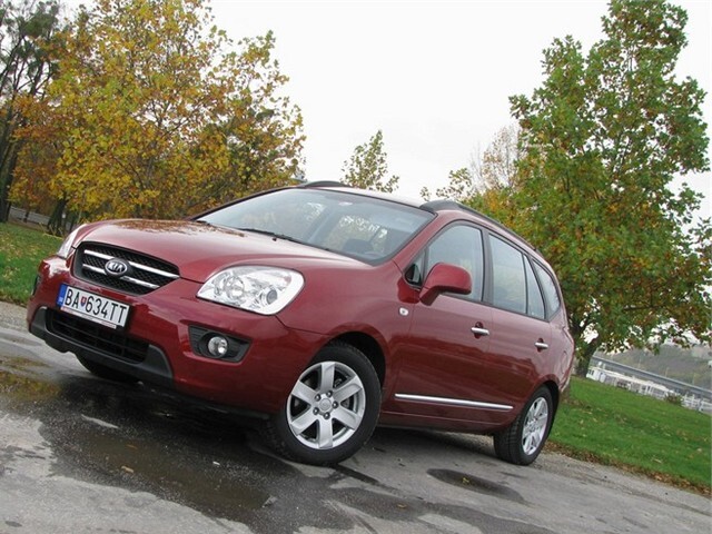 Kia Carens