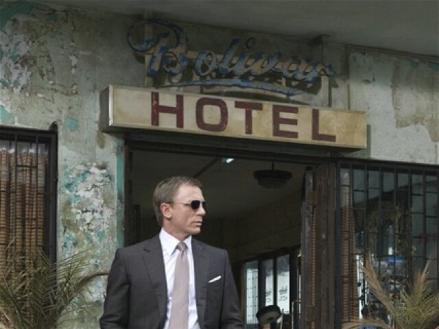 Daniel Craig alias James Bond