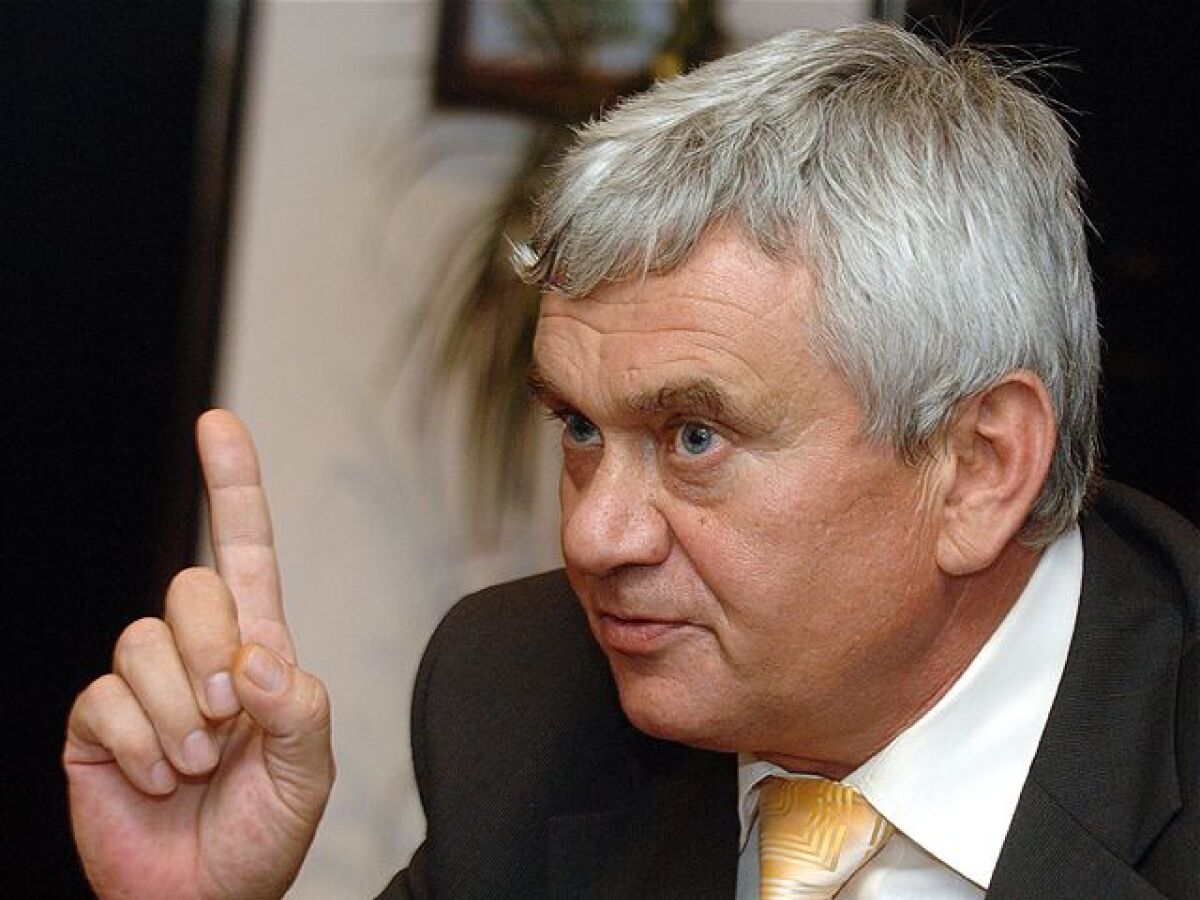 Ľubomír Jahnátek