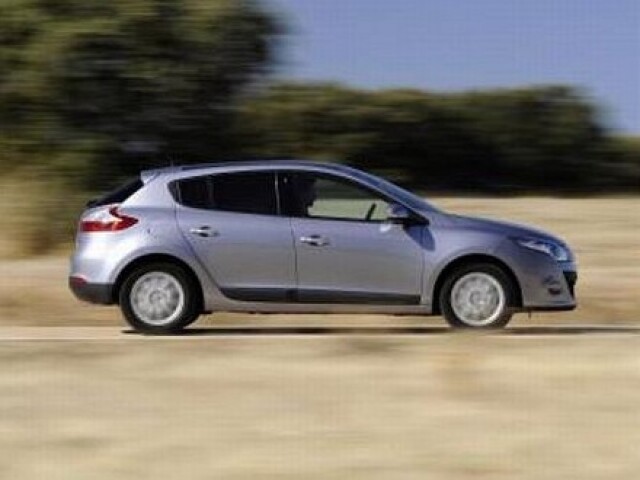Za základ poslúžila modifikovaná platforma Nissanu Qashqai.