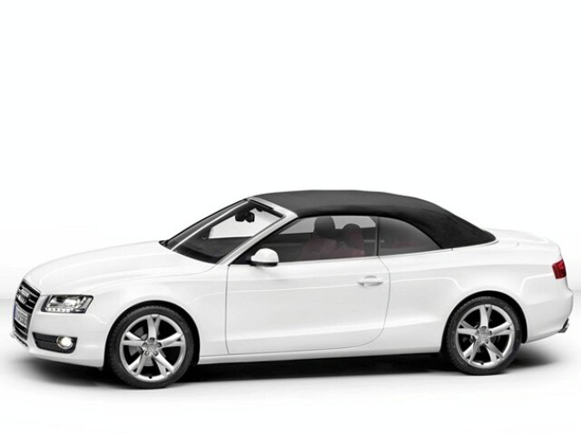 V Audi sa rozhodli pre klasickú plátenú strechu.