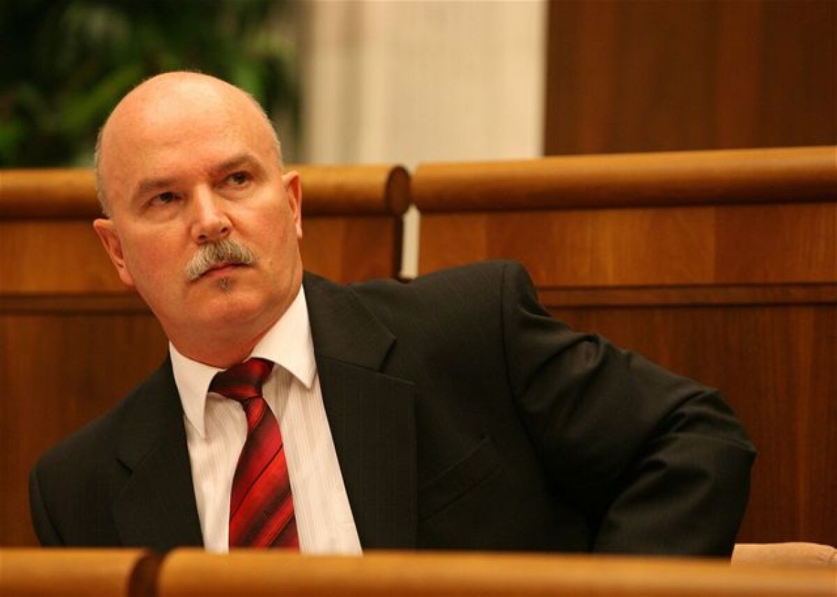 Marian Janušek 
