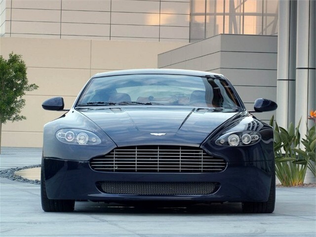 Aston Martin V8 Vantage