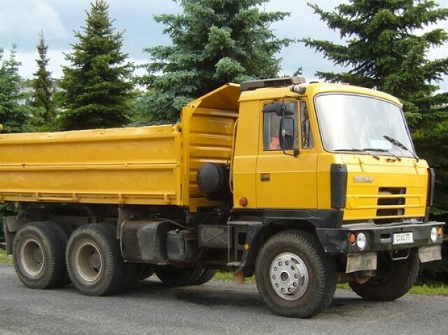 Tatra 815