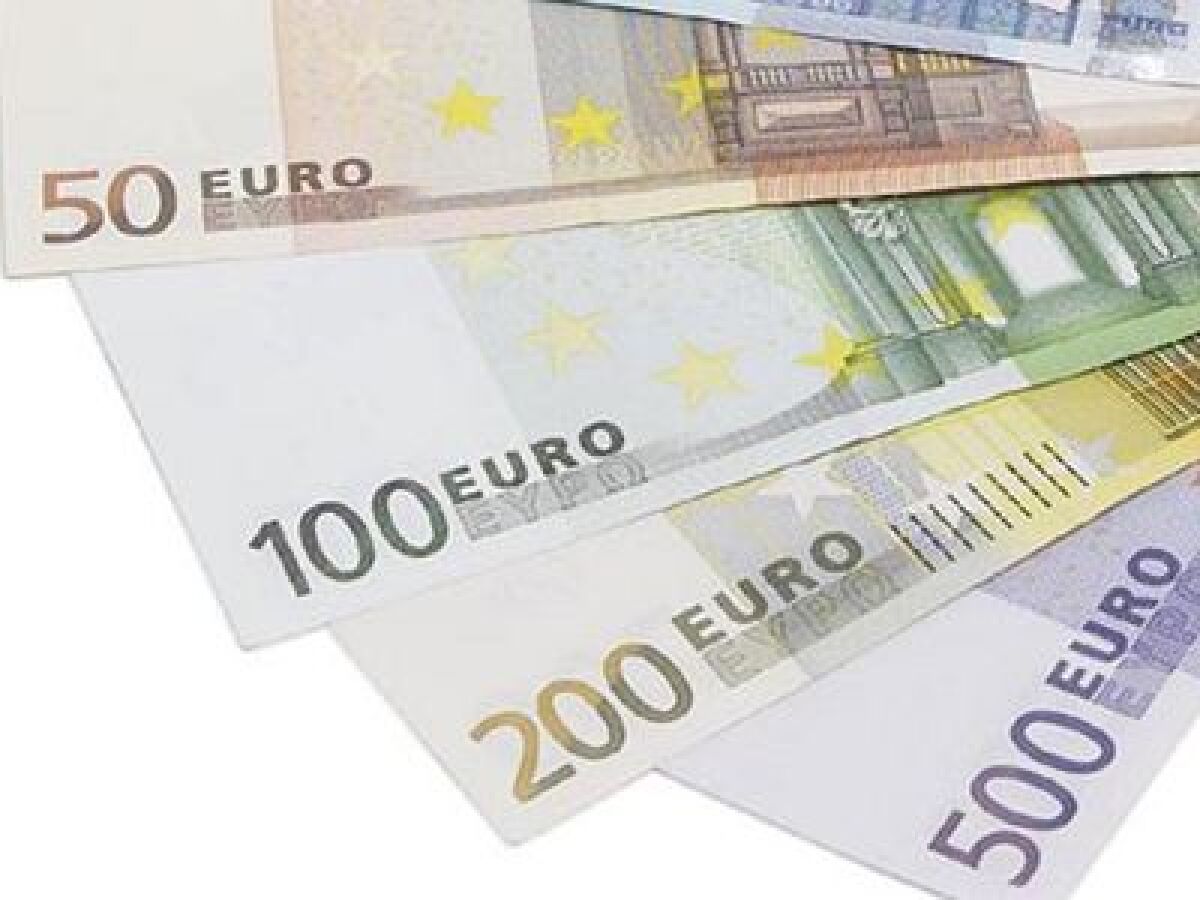 Peniaze, euro, eurá