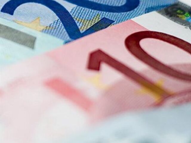 Euro, 10, 20, bankovky, peniaze
