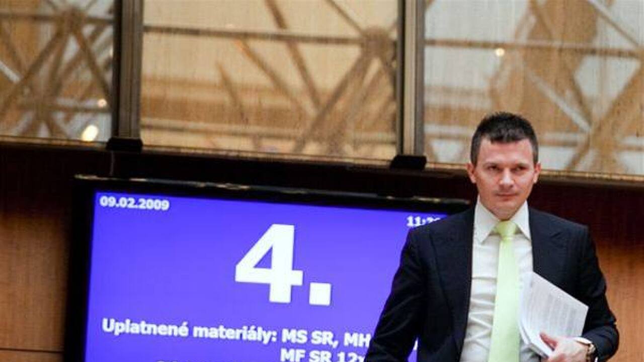 Počiatek opäť prihral hlavne svojim - Domáce - Správy - pravda.sk