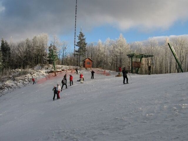 Lyžovačka, Skalka