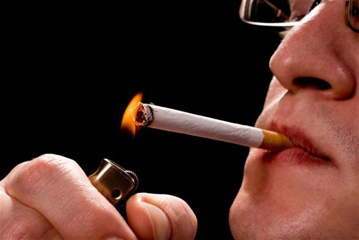 cigareta, fajčenie, fajčiť