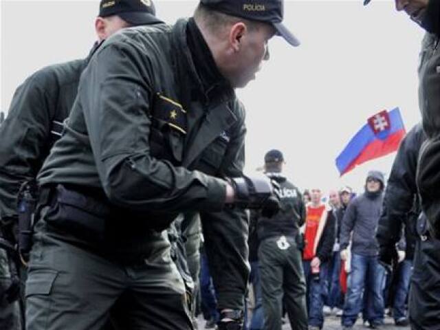 Združenie neonacistov v Bratislave