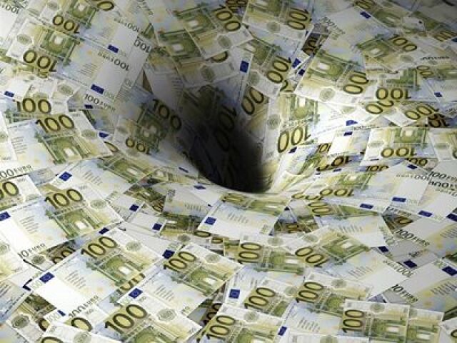 Euro, peniaze, ekonomika