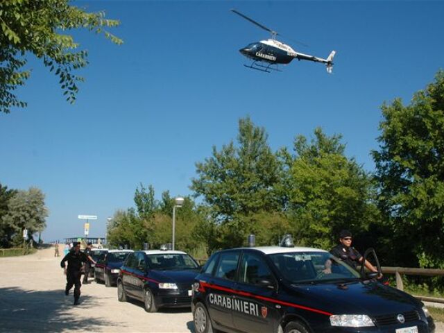 carabinieri, talianska polícia, policajti