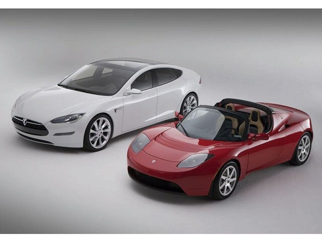 Tesla S a Roadster