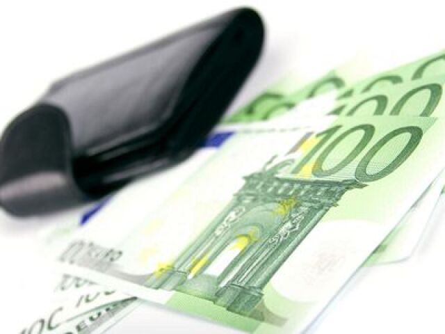 Euro, peniaze, peňaženka