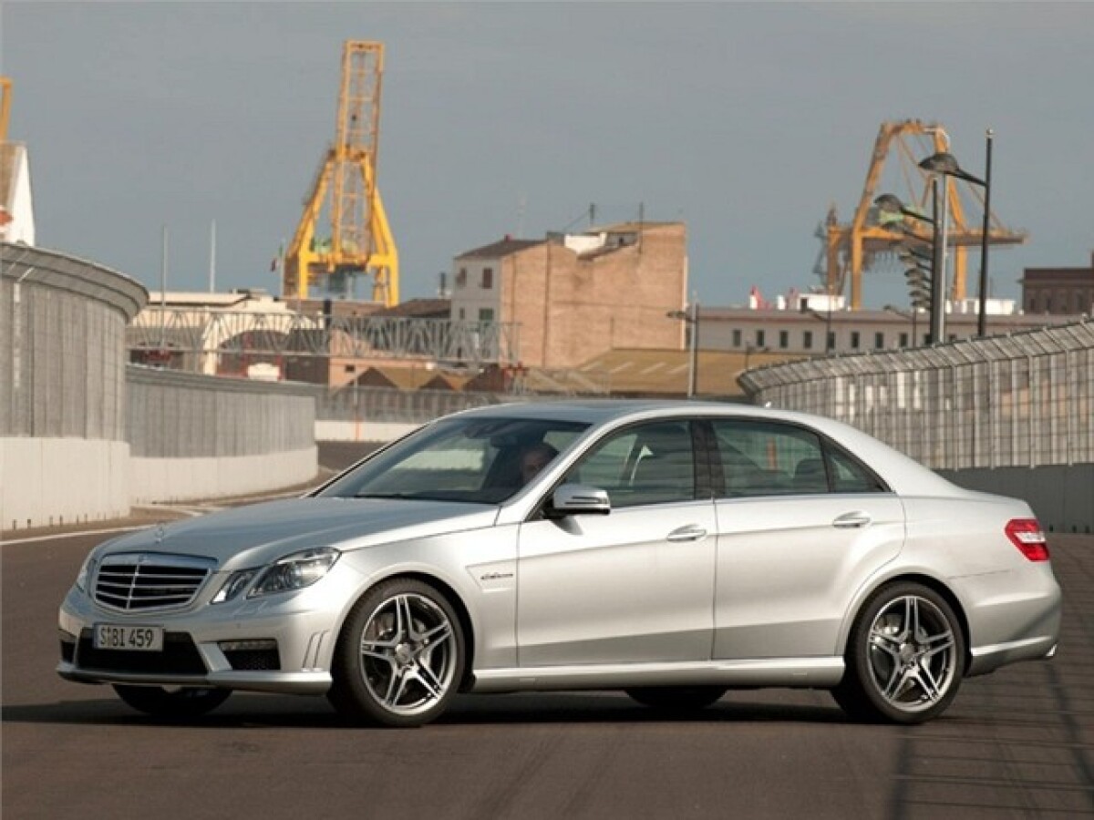 Mercedes E63 AMG