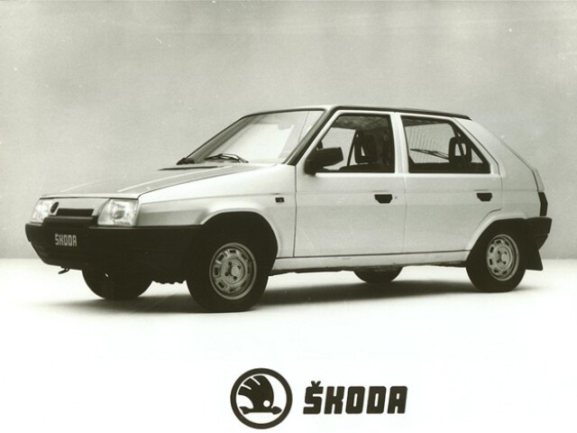 Škoda Favorit-cb2