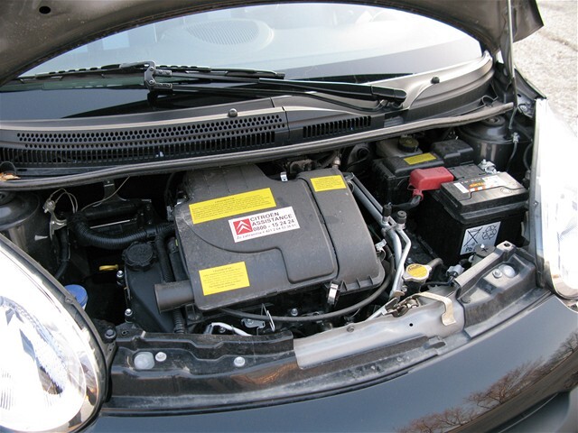 Motor ukrýva pokrokovú techniku.