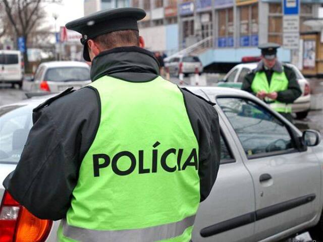 polícia, pokuta, pokuty, cestný zákon, policajt