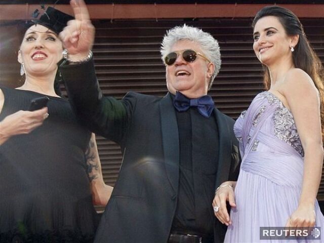 Režisér Pedro Almodóvar a herečky Penélope Cruzová a Rossy De Palma