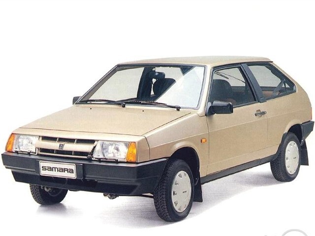 Prvou verziou bola Samara 1300 (48 kW/65 k).