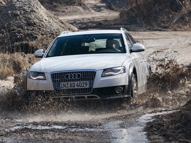 Quattro zabezpečuje novému Audi dobrú priechodnosť blatom.