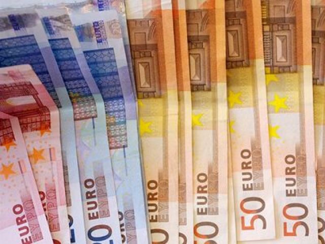 Euro, peniaze