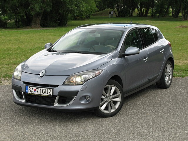 17-palcové disky kolies dostanete k motoru 1.9 dCi len za príplatok.