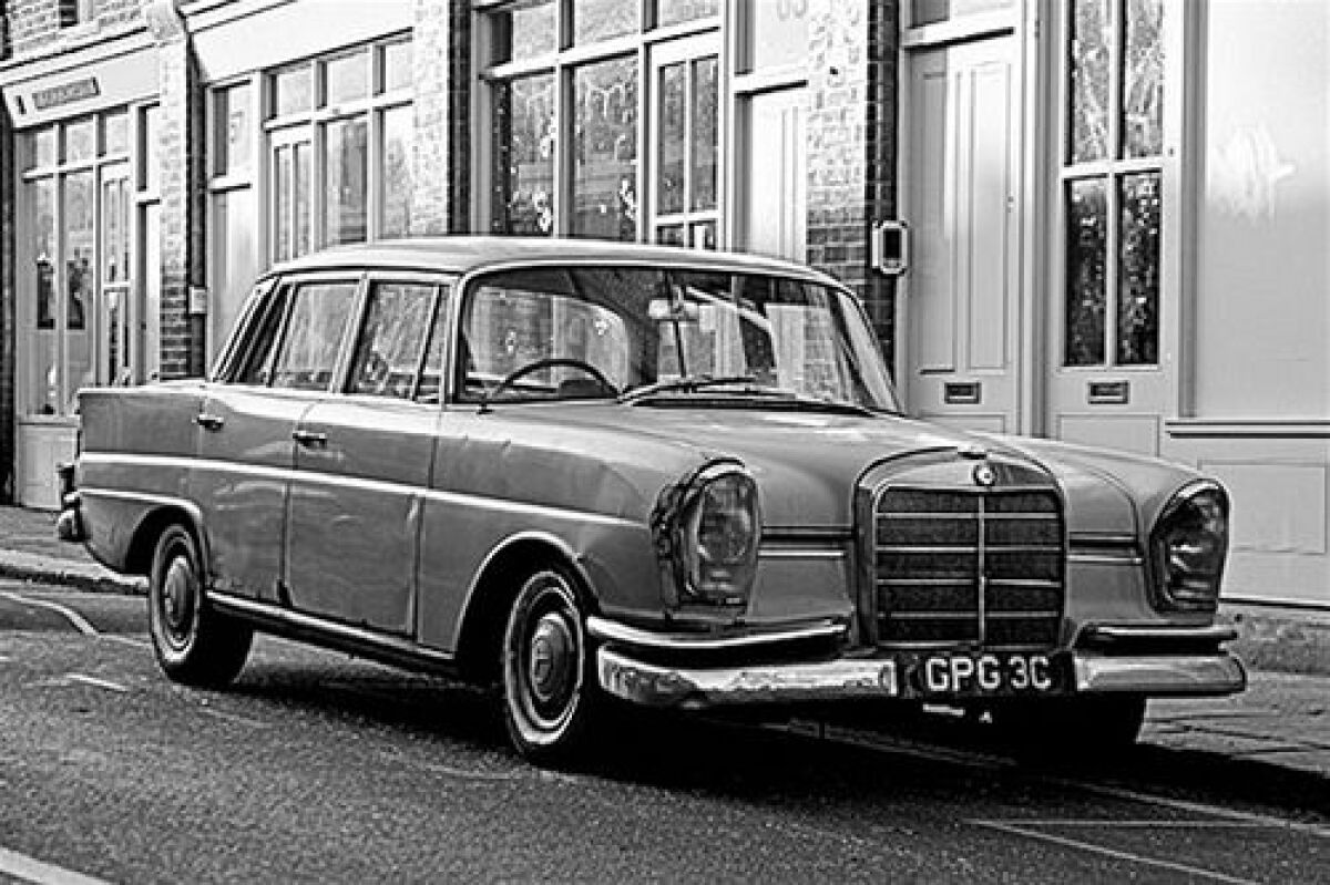 Mercedes-Benz W111