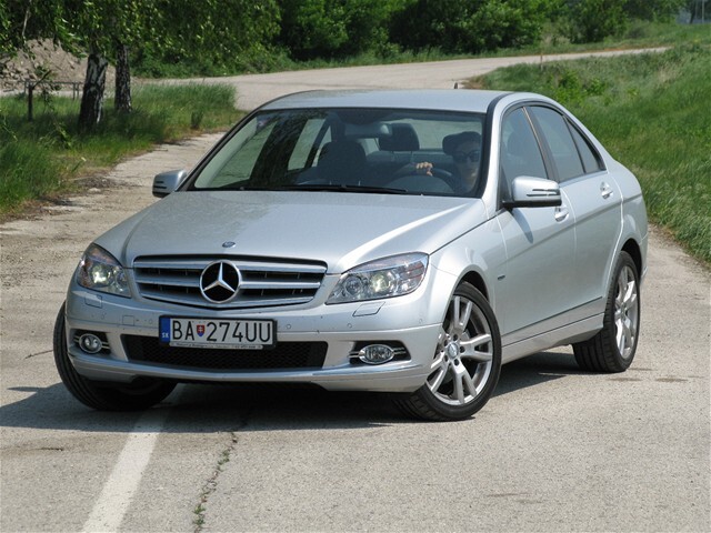 Maska verzie Avantgarde sa k výkonom motora hodí.