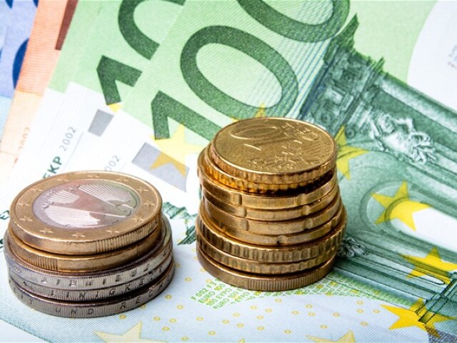 euro, bankovky, mince, peniaze